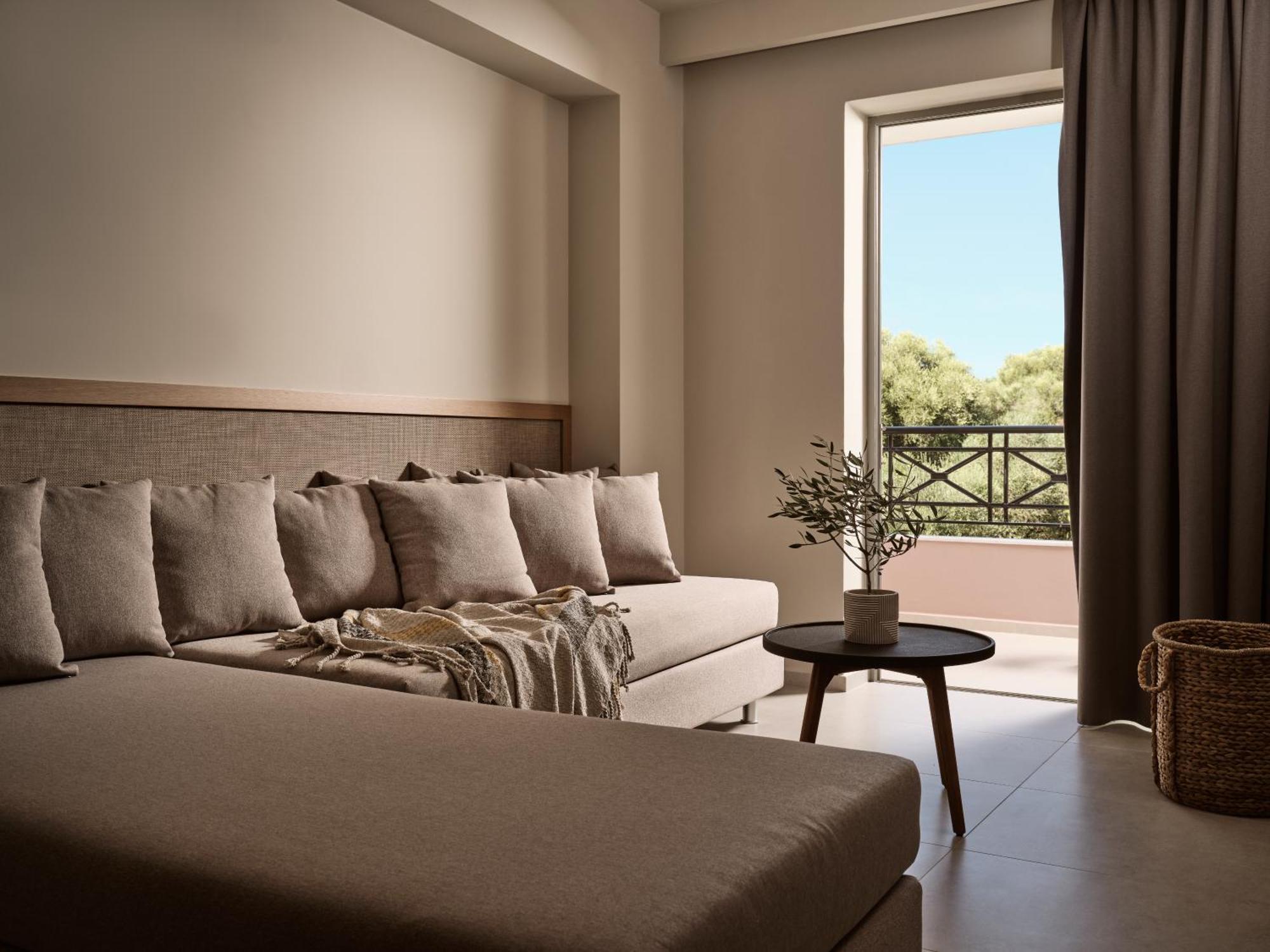 Alamis Hotel & Apartments Ciliví Kültér fotó